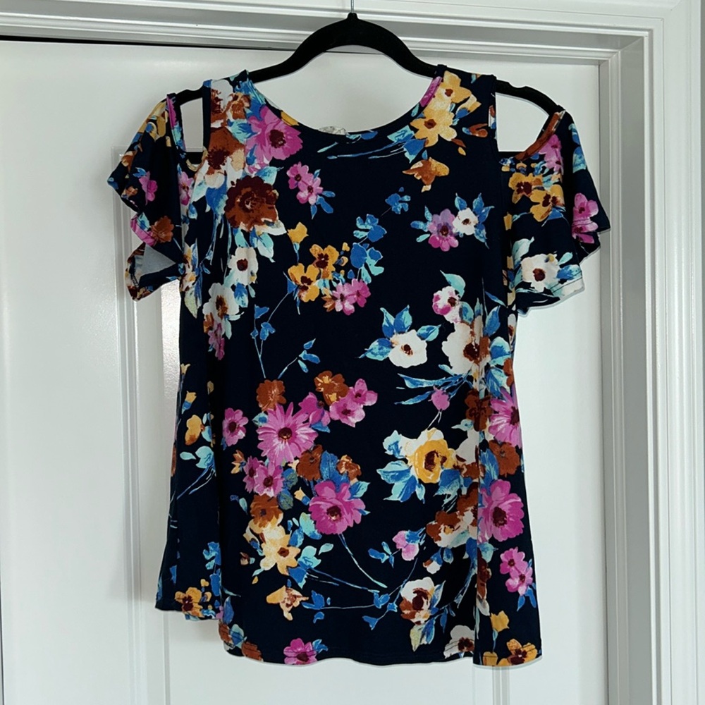 Floral Open Shoulder Short Sleeve Blouse